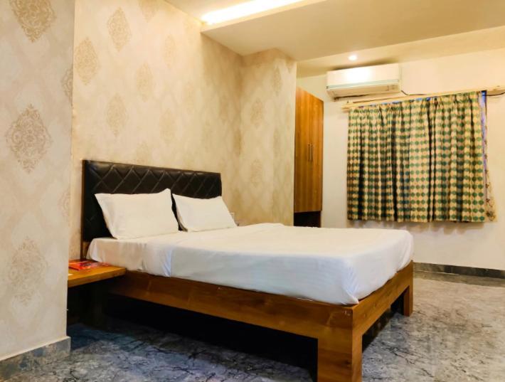 The Shah Imperial Hotel Gwalior Ngoại thất bức ảnh